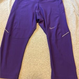 Nike Dri-FIT Running Crop Tights – Purple – Size Medium – Reflective Detail